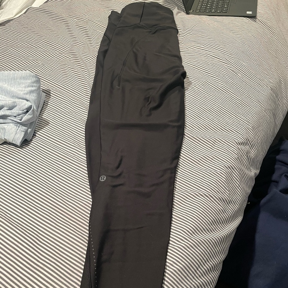 Lulu Chase the chill winter leggings
